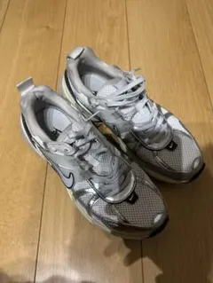 nike v2k run us9 27cm シルバー
