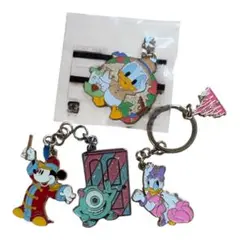 ジャングルカーニバル ドナルド チャームとキーホルダー3つ