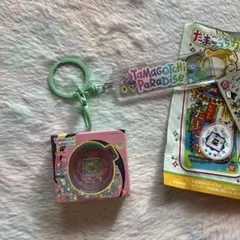 たまごっちパラダイス アクリルキーホルダー Pink Land