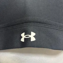 美品. UNDER ARMOUR ブラトップのサムネイル