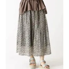 OLIVE des OLIVE オリーブデオリーブ　花柄消しプリーツスカート