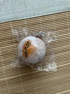 丸亀製麺　うどーなつ　キーホルダー　新品のサムネイル