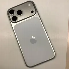 iPhone17pro maxシルバーモックアップ実物大の模型