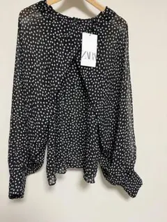 ZARA 黒/白の水玉模様 バルーンスリーブ 長袖シャツ Lサイズ 5590円