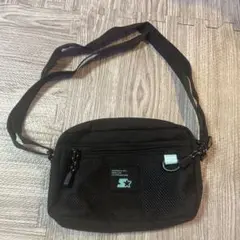 ブラックナイロンショルダーバッグ