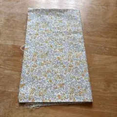 小花柄 プリント生地 綿生地 コットン 約115cm巾×約66cm