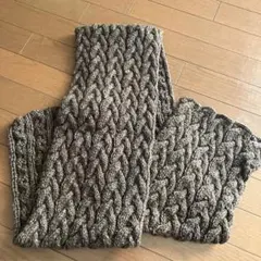私の手編み。ブラウン 編み込みニットマフラー