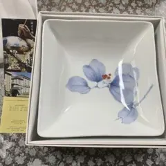 HOYA 皿 角皿 花柄のサムネイル