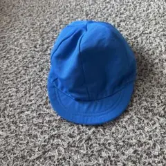 青いポリエステルキャップ