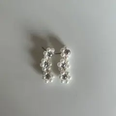 パールのお花ピアス