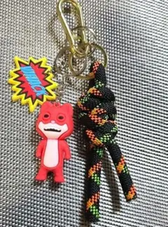 ハンドメイド　バックチャーム　じゃらじゃらキーホルダー　パラコード　キャラクター