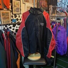 Item thumbnail for item 800a9700-7fbd-4b49-b0bd-d33165007f3d