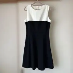 美品ユニクロUNIQLOノースリーブひざ丈ワンピース ホワイト/ブラック M