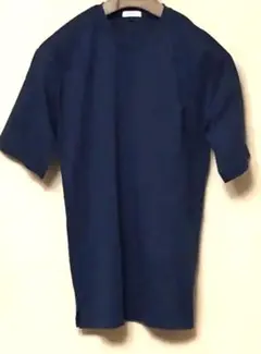 a.v.v 極美品　1つポケットTシャツのサムネイル