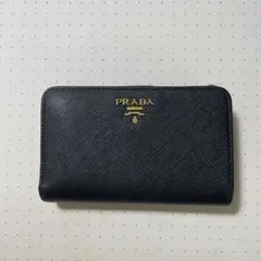 【美品】PRADA 二つ折り財布 レディースのサムネイル