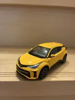 トヨタ C-HR カラーサンプル非売品 - メルカリ