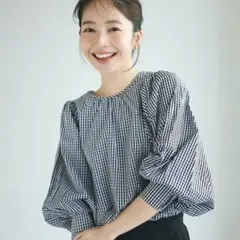 ボリュームパフスリーブブラウス ベースメントオンライン