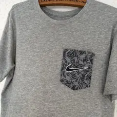 NIKE ポケット付き Tシャツ グレー Sサイズ