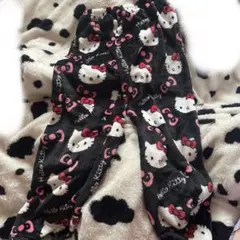 ハローキティ もこもこ ルームウェア ブラック 可愛い 暖かい