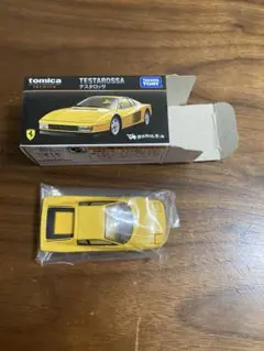 トミカ プレミアム　テスタロッサ