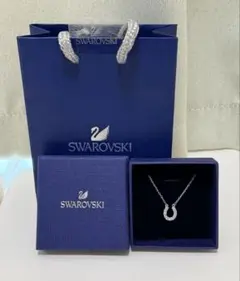 【新品未使用】SWAROVSKI ホースシュー ネックレスのサムネイル