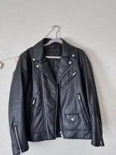 黒 レザー ライダースジャケット