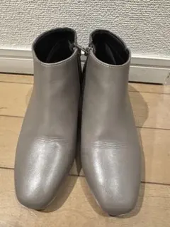 【美品】velikoko⭐︎グレージュアンクルブーツ ジッパー付き