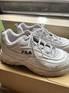 FILA スニーカーのサムネイル