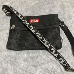 FILAフィラ　サコッシュ　ポシェットのサムネイル