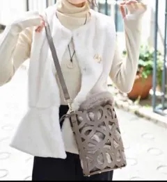 Item thumbnail for item a5a3c32b-0b28-43ef-a6ce-5ca0812820d9