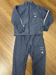 adidas ウィンドブレーカー ウェア