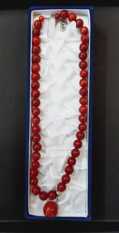 8月値下げ中 山珊瑚ネックレス トップ大玉付き 箱付き 貴重