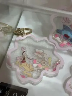 ディズニー SECRET KEYCHAIN キーホルダー　プルート