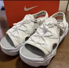 NIKEエアマックスココ　ホワイト 24cm