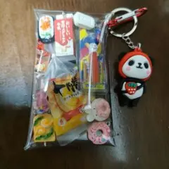 ガチャ詰めポーチ　ピンク、レッド