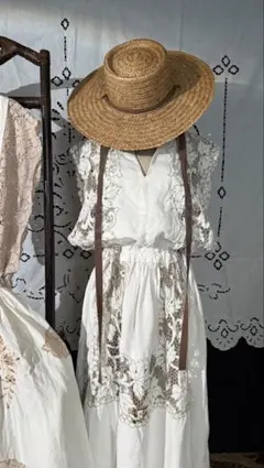 Antique黒いレース装飾ノースリーブロングワンピース - メルカリ