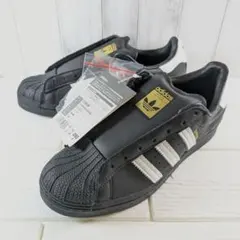 新品未使用✨アディダス スーパースター レースレススニーカー 金ベロ 黒 25