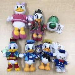 ❶東京ディズニーリゾート ドナルド デイジー ぬいぐるみバッジなど 7点
