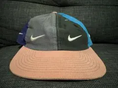 Nike マルチカラーロゴキャップ