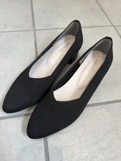 SHOO・LA・RUE ニットパンプス ブラックのサムネイル