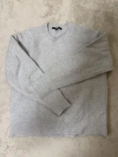UNIQLO クルーネックニット グレーのサムネイル