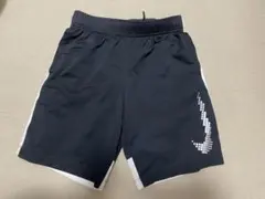 Nikeハーフパンツ　子供用Mサイズ