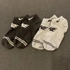 NIKE キッズ靴下 2足セット 黒とグレー　19〜21㎝