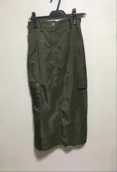 新品タグ付き Ashley&Bros AGNOST 裾フレアバイカラースカート