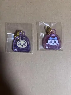 ちいかわ まじかるちいかわ ラメアクリルチャームハチワレ、うさぎセット