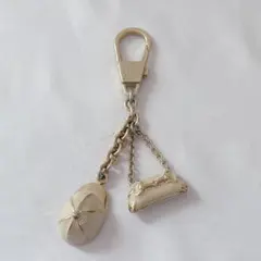 GUCCI アイボリー キーホルダー