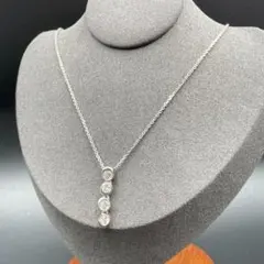 新品スワロフスキーSwarovskiFoursome 4連クリスタル ネックレス 