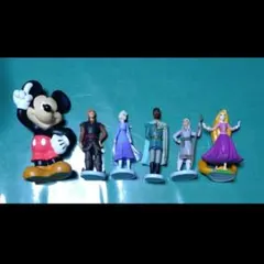 ディズニー　フィギュア