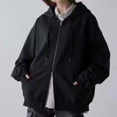 CLEL ロゴ刺繍フルジップパーカー ブラック