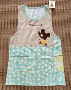 【新品】エプロン くまのがっこう 保育士 介護士 M〜Ｌ